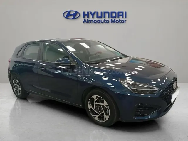 Hyundai i30 1.0 T-GDI Madrid - 9.475 km - foto 4