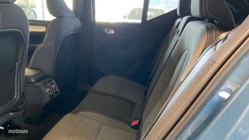 Volvo XC40 - foto 11