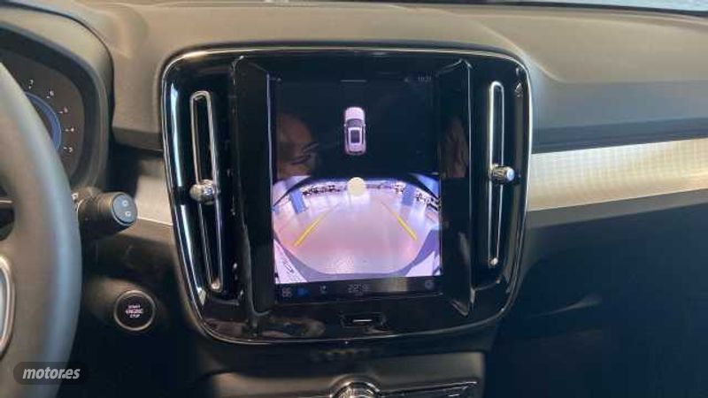 Volvo XC40 - foto 19