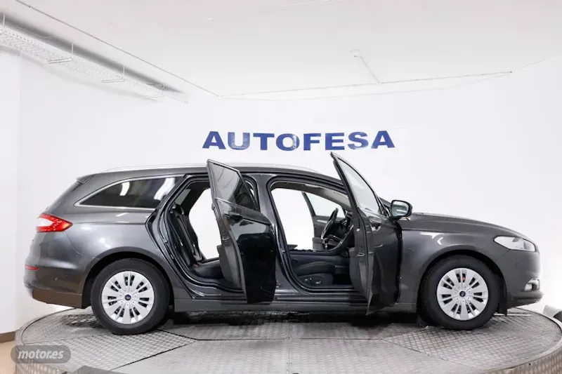 Ford Mondeo - foto 9