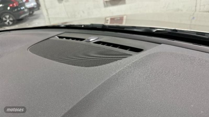 Volvo XC40 - foto 29