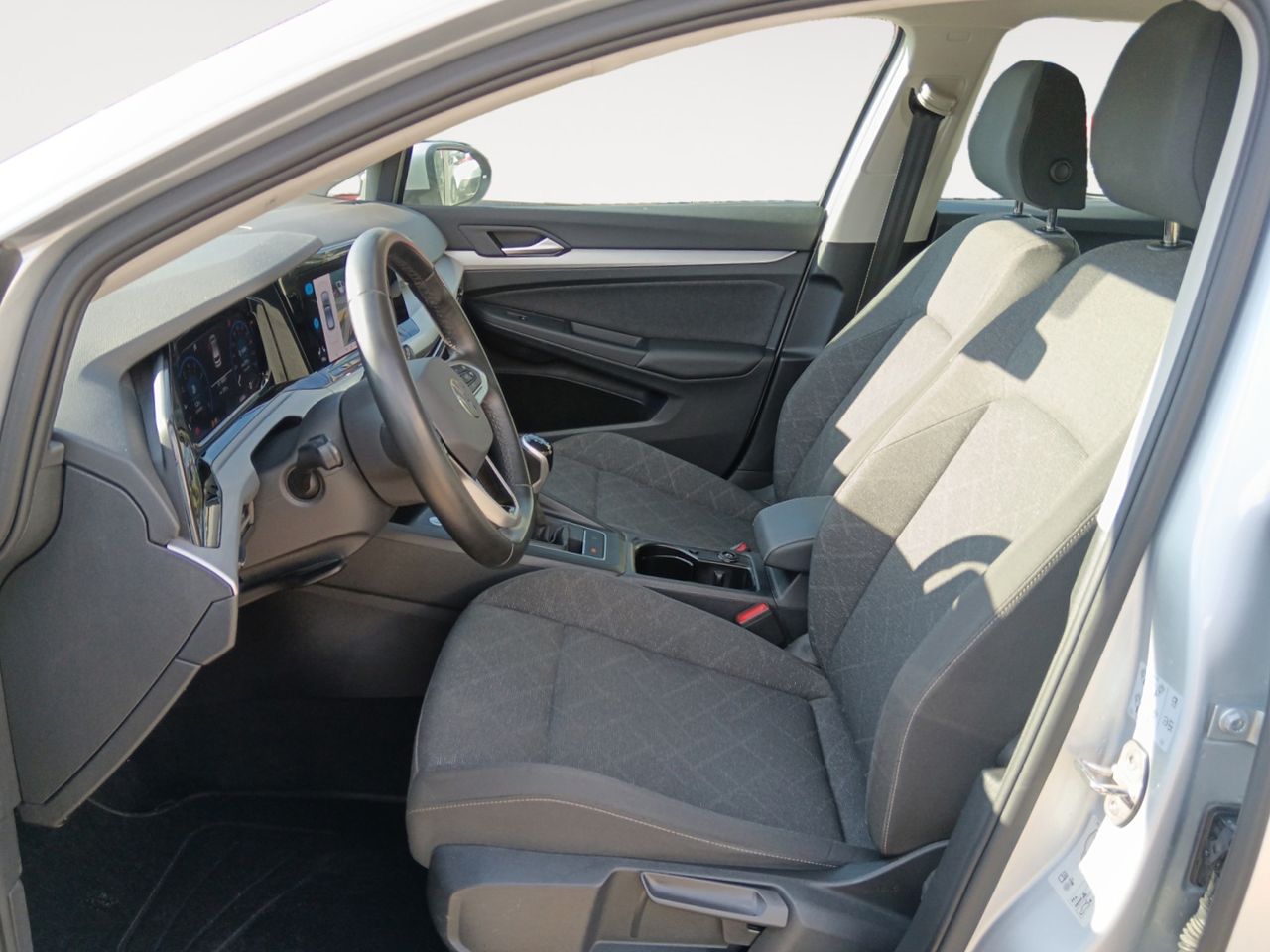 Volkswagen Golf Life - foto 9