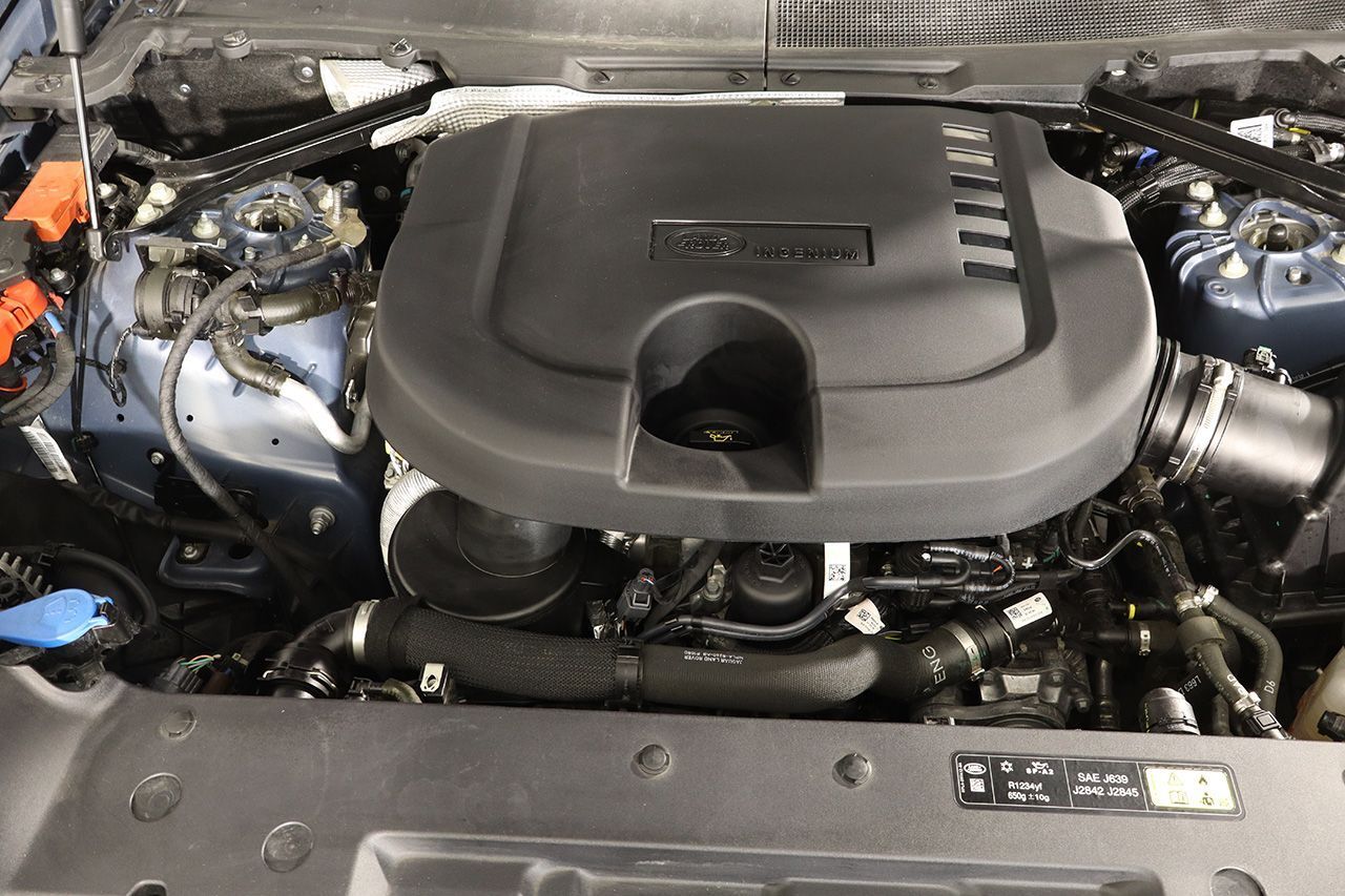 Land-Rover Defender 90 3.0 D200 MHEV SE 200cv - foto 29