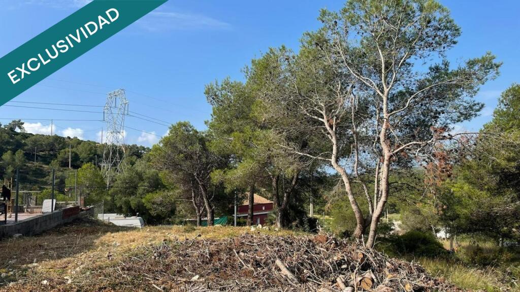 "Tu nuevo hogar en plena naturaleza y con servicios"