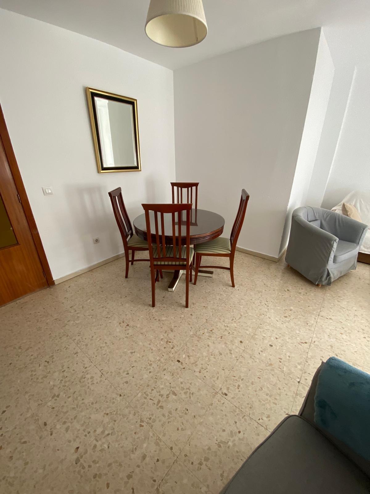 Nervión El Juncal. Excelente vivienda amueblada de 4 habitac - foto 3