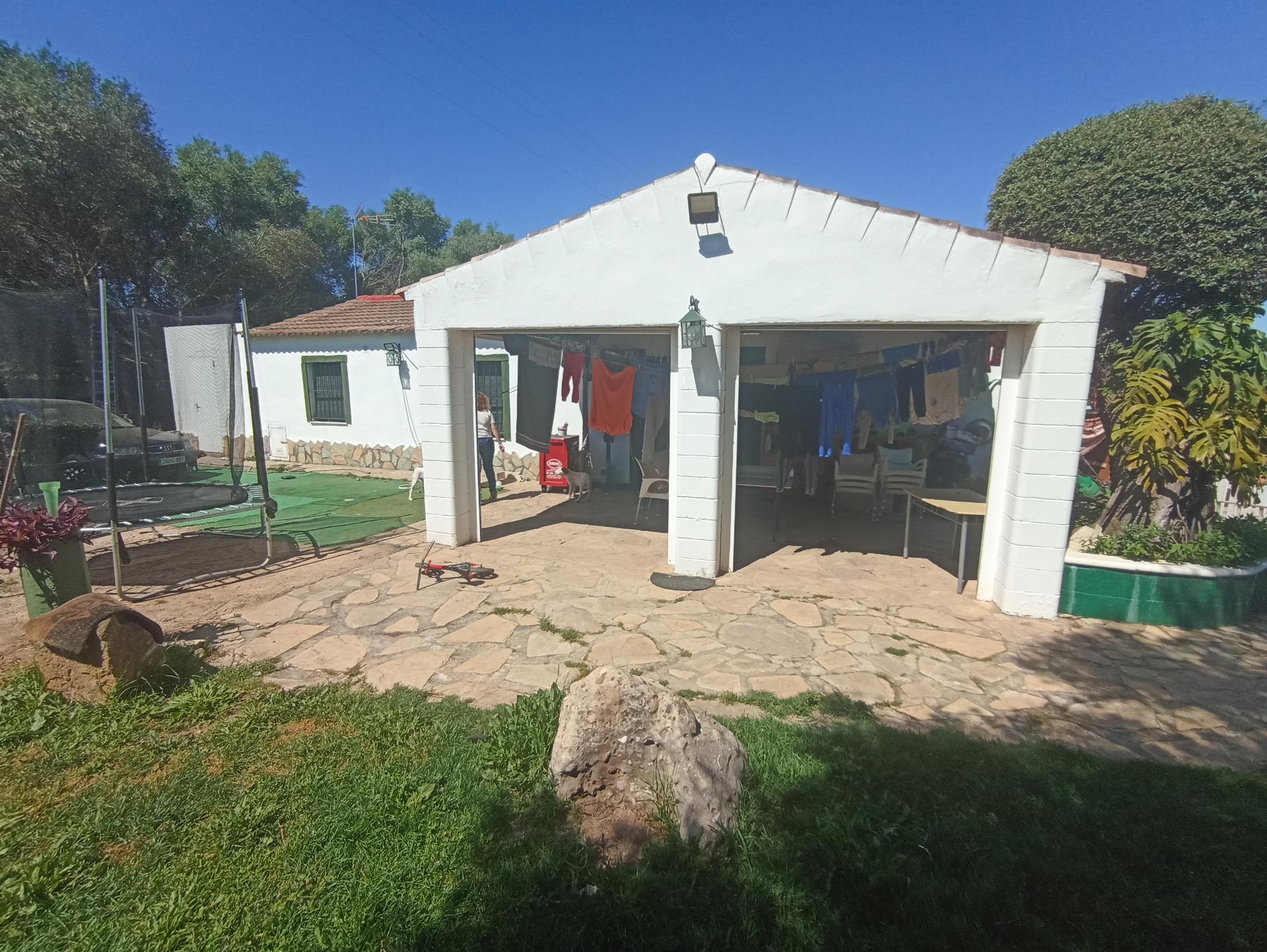 OPORTUNIDAD BAR RESTAURANTE EN FUNCIONAMIENTO + VIVIENDA - foto 3