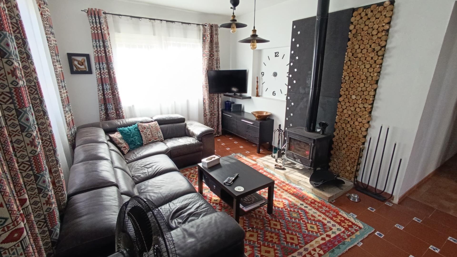 PRECIO NEGOCIABLE! ADQUIERA UNA PARCELA CON VIVIENDA Y NEGOC - foto 2