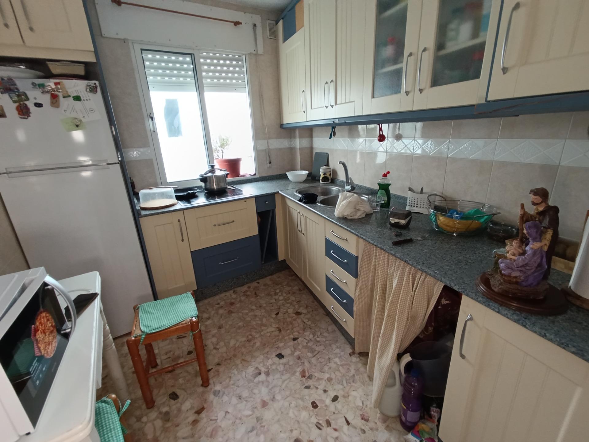 EDIFICIO CON DOS PISOS INDEPENDIENTES EN EL BARRIO BAJO - foto 18