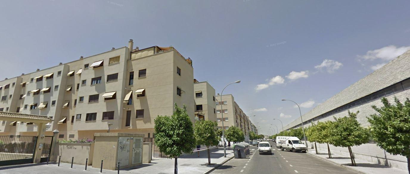 LOCAL COMERCIAL A PIE DE CALLE JUNTO AL PALACIO DE JUSTICIA - foto 3