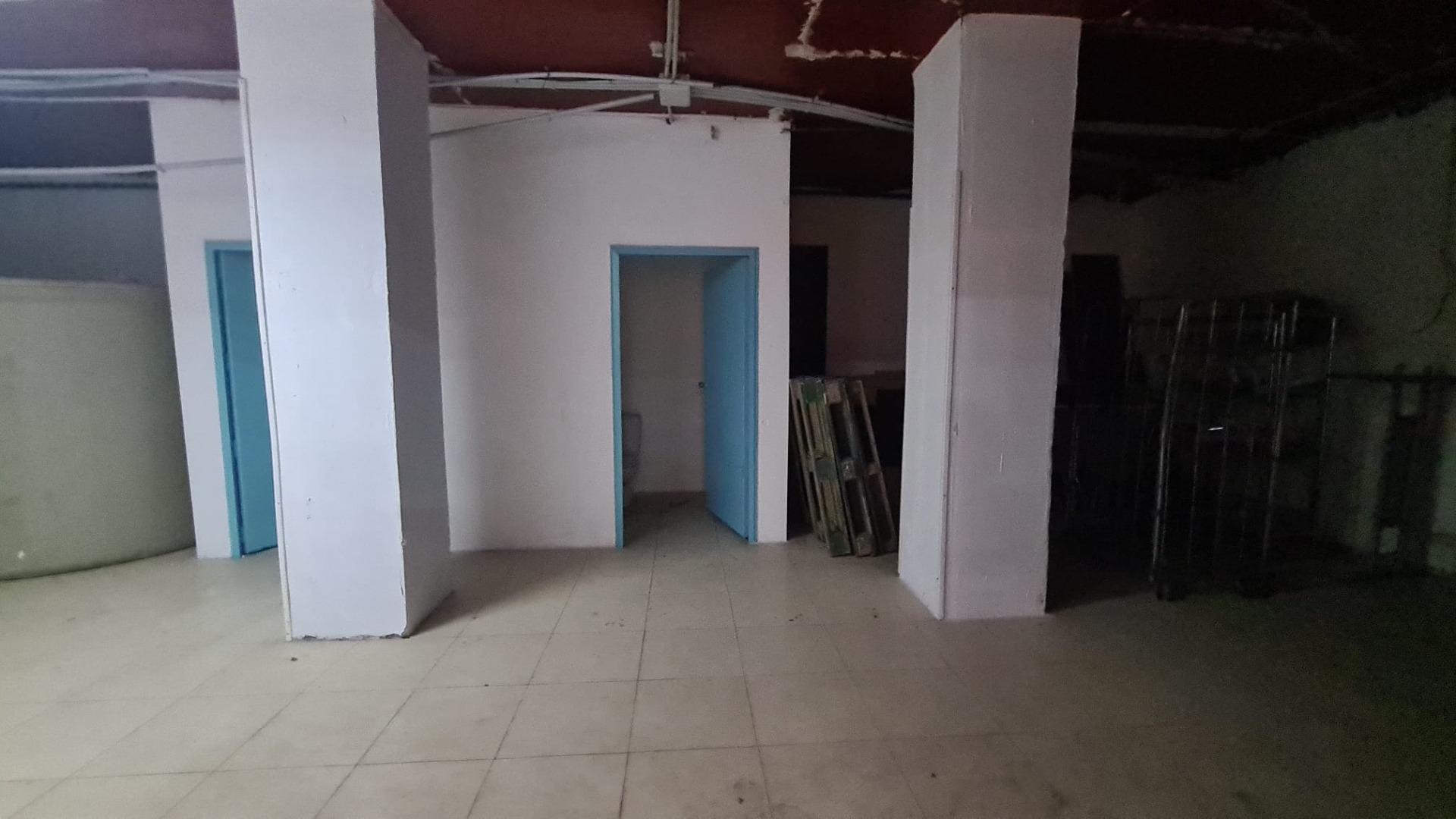 LOCAL DE GRANDES DIMENSIONES EN ALQUILER EN CIUDAD JARDÍN - foto 6