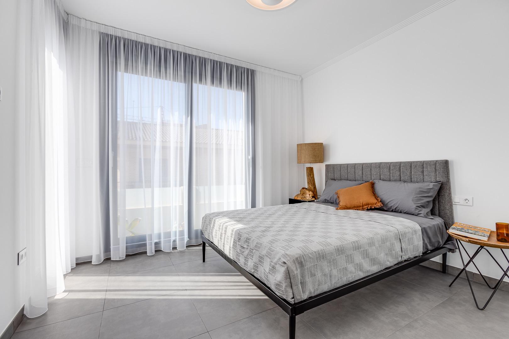 VILLA CON VISTAS AL MAR EN TORREVIEJA ( LA MATA ) - foto 5