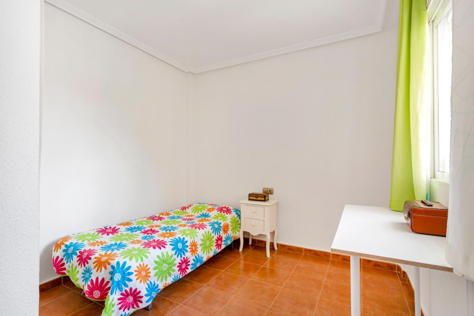 CHALET DE 4 DORMITORIOS 3 BAÑOS EN ORIHUELA COSTA ( ALICANTE - foto 17