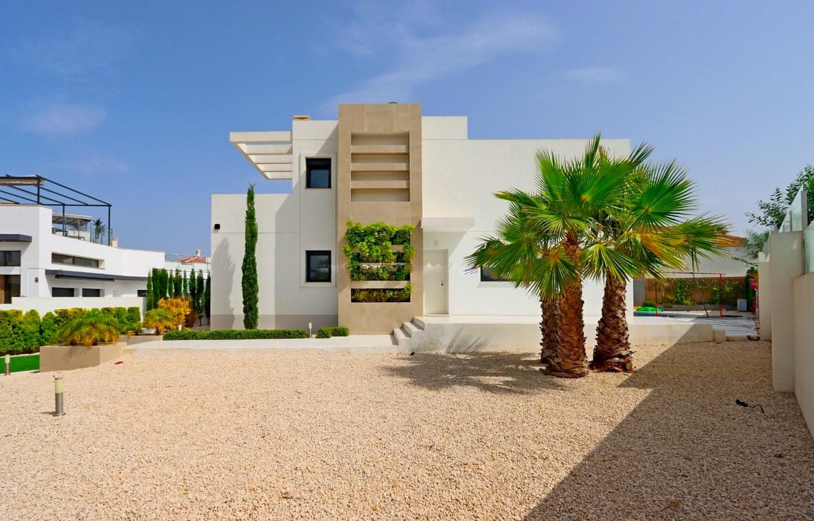 VILLA EN CIUDAD QUESADA (ALICANTE )  DE 3 DORMITORIOS 3 BAÑO - foto 6