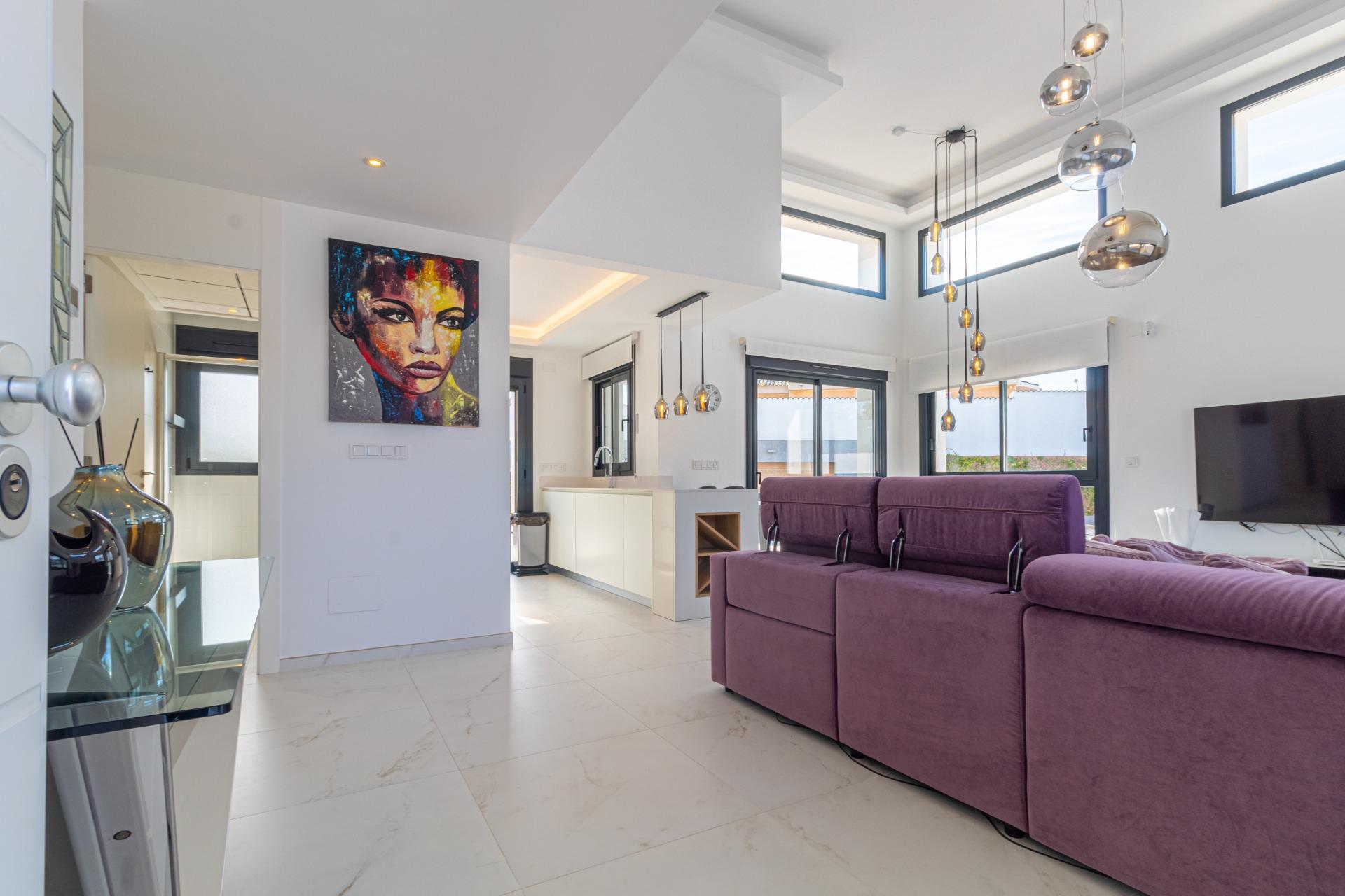 VILLA EN CIUDAD QUESADA (ALICANTE )  DE 3 DORMITORIOS 3 BAÑO - foto 13