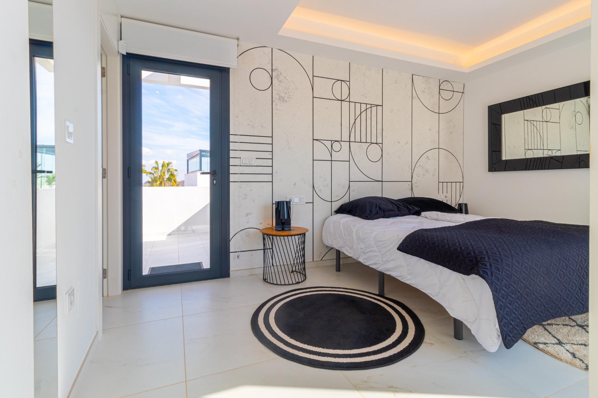 VILLA EN CIUDAD QUESADA (ALICANTE )  DE 3 DORMITORIOS 3 BAÑO - foto 31