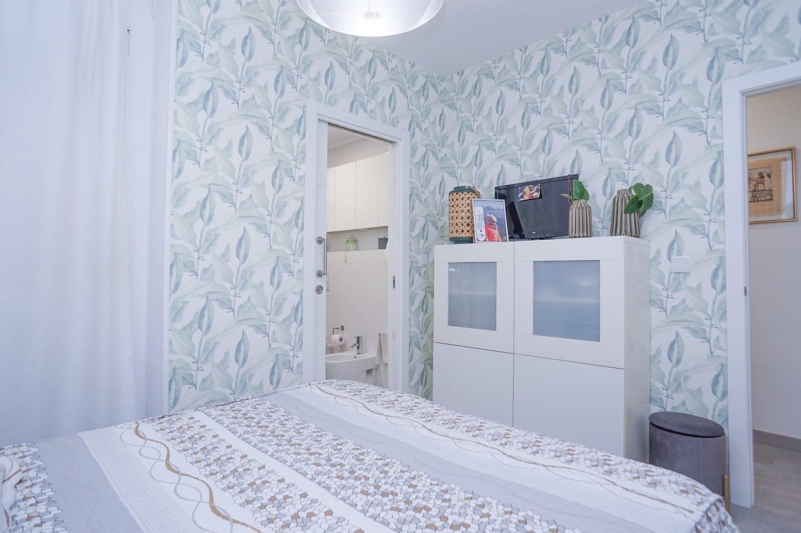 APARTAMENTO EN TORREVIEJA DE 3 DORMITORIOS 2 BAÑOS - foto 20