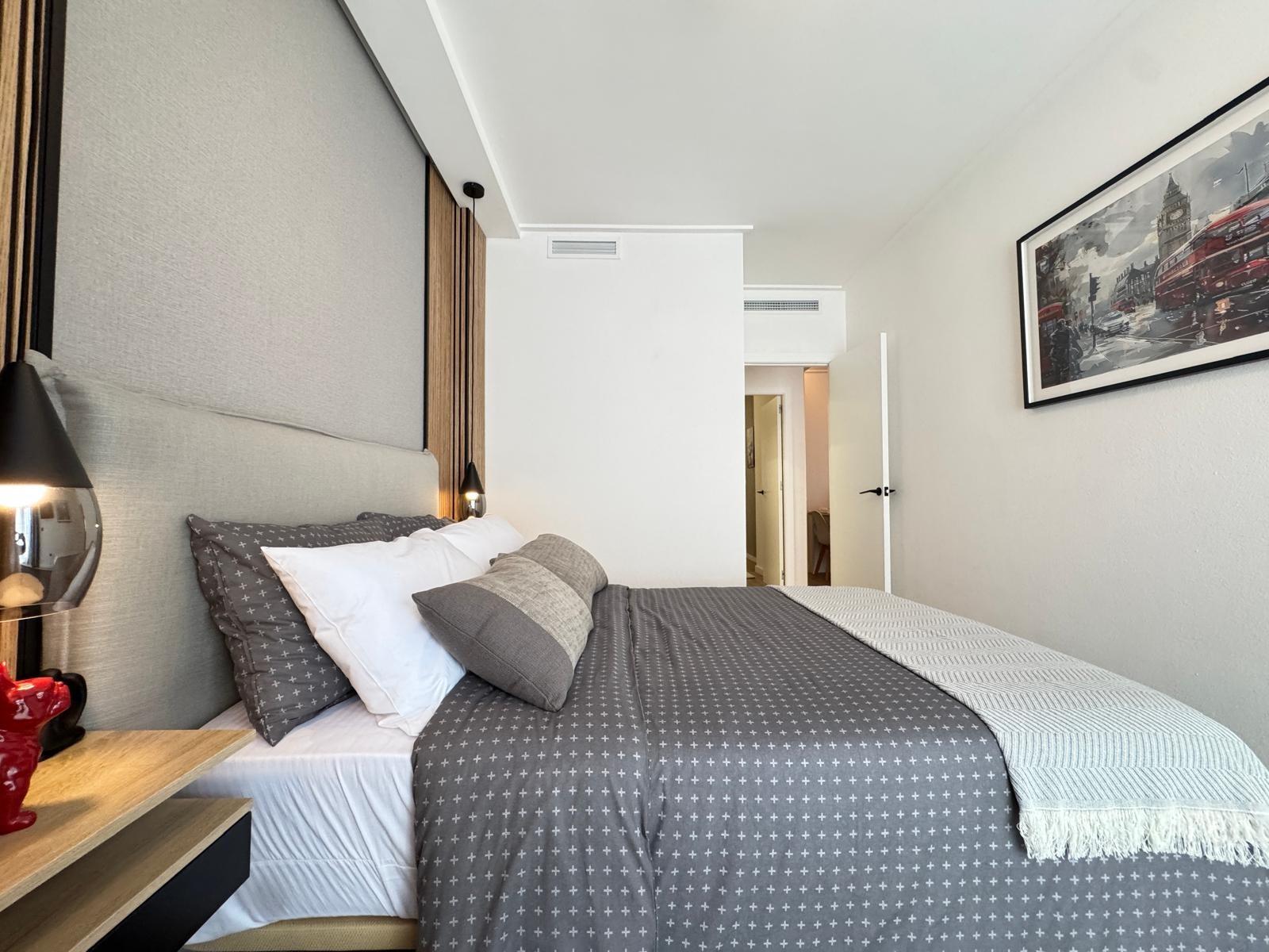 REFORMADO APARTAMENTO DE 3 DORM. 2 BAÑOS A 400 METROS DE PLA - foto 36