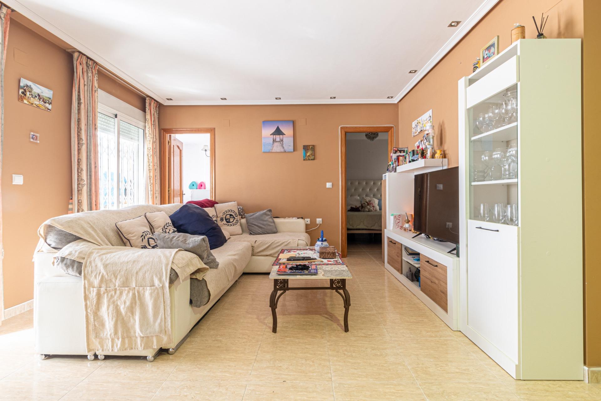 APARTAMENTO DE 3 DORMITORIOS 1 BAÑO EN TORREVIEJA ( PLAYA DE