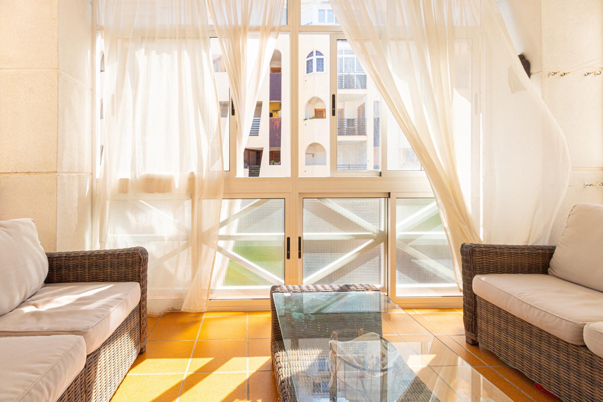 Apartamento de 3 dormitorios 2 baños en Torrevieja ¡Tu refug - foto 4