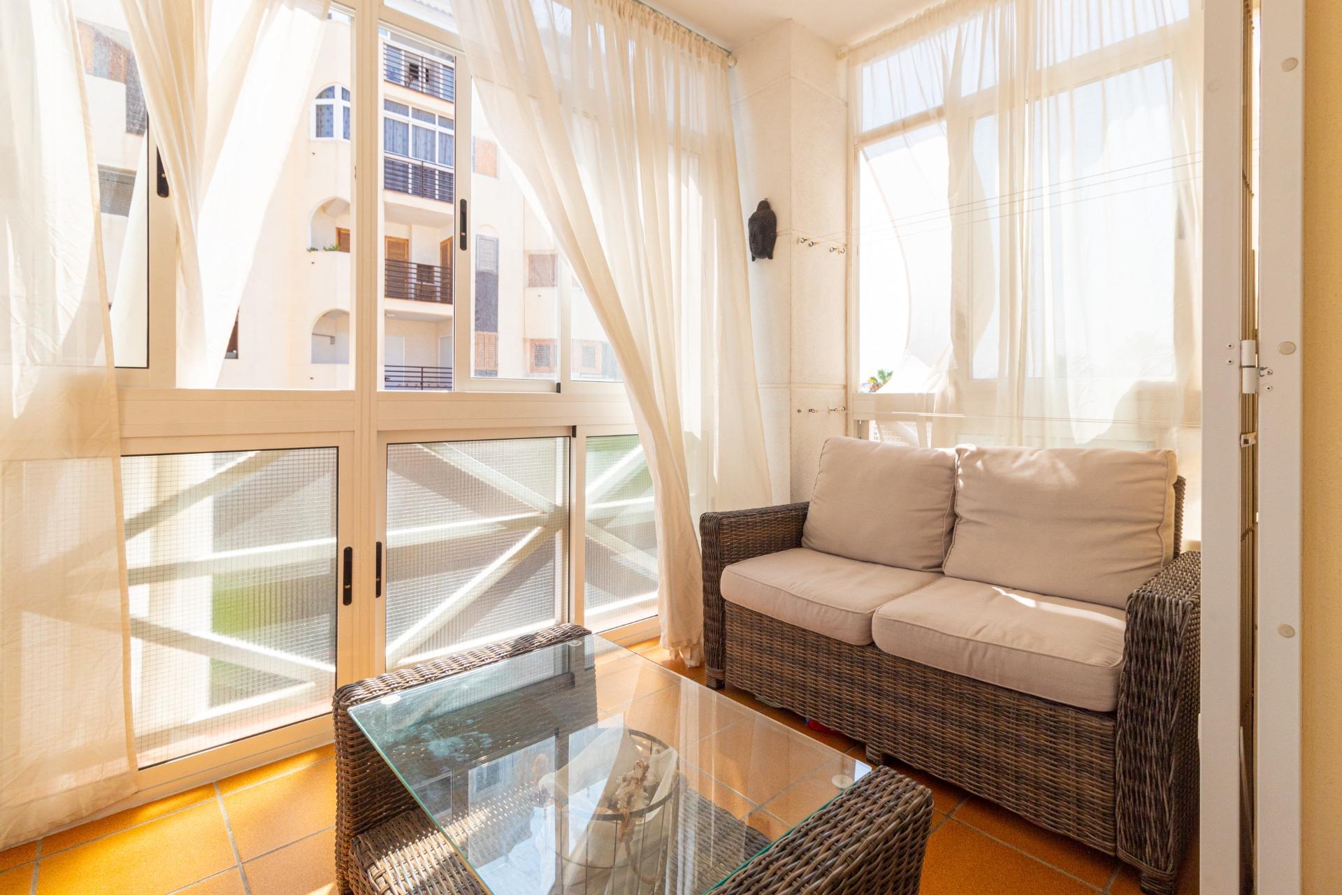 Apartamento de 3 dormitorios 2 baños en Torrevieja ¡Tu refug - foto 5