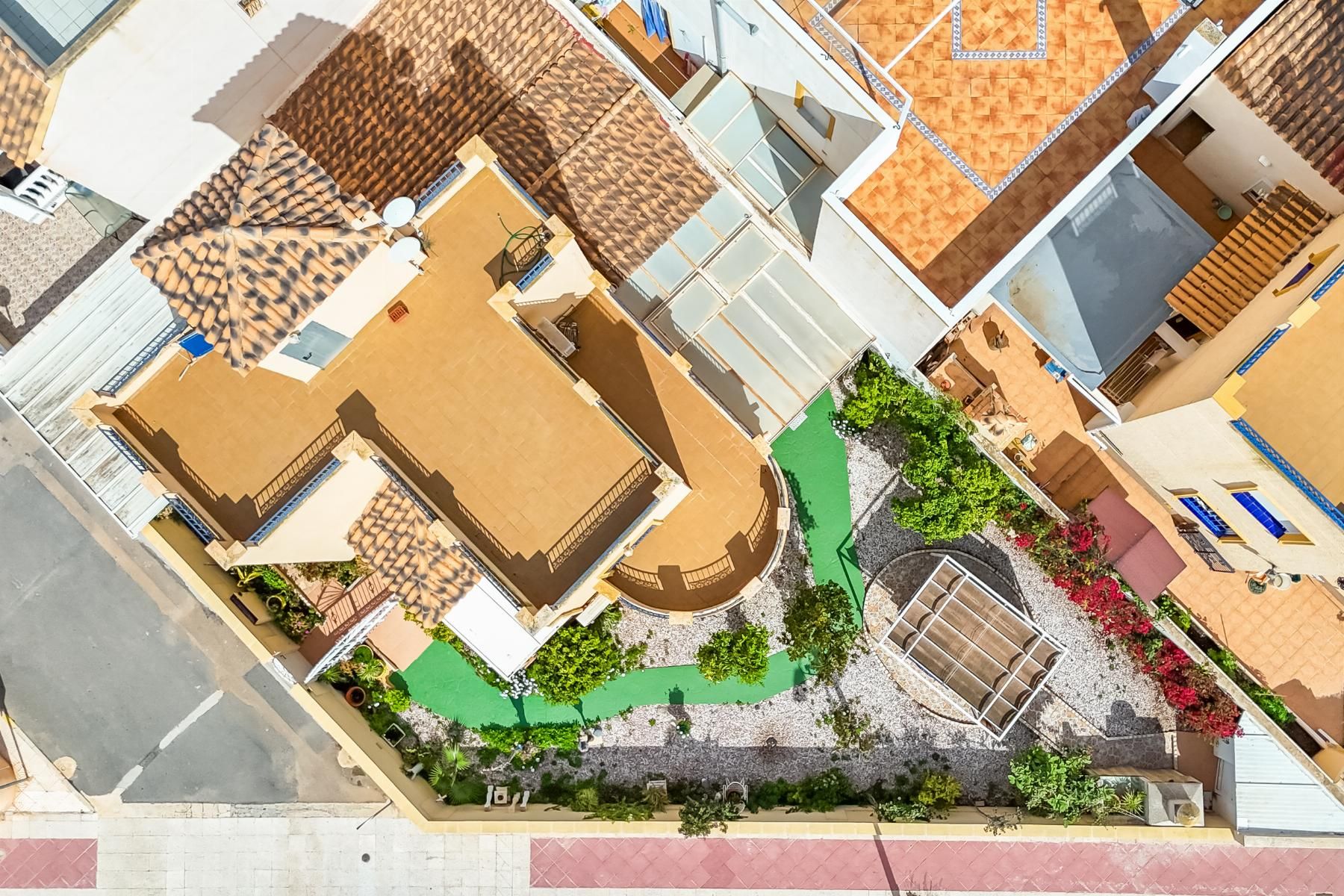 Chalet Independiente con Vistas al Mar en Orihuela Costa - ¡ - foto 8