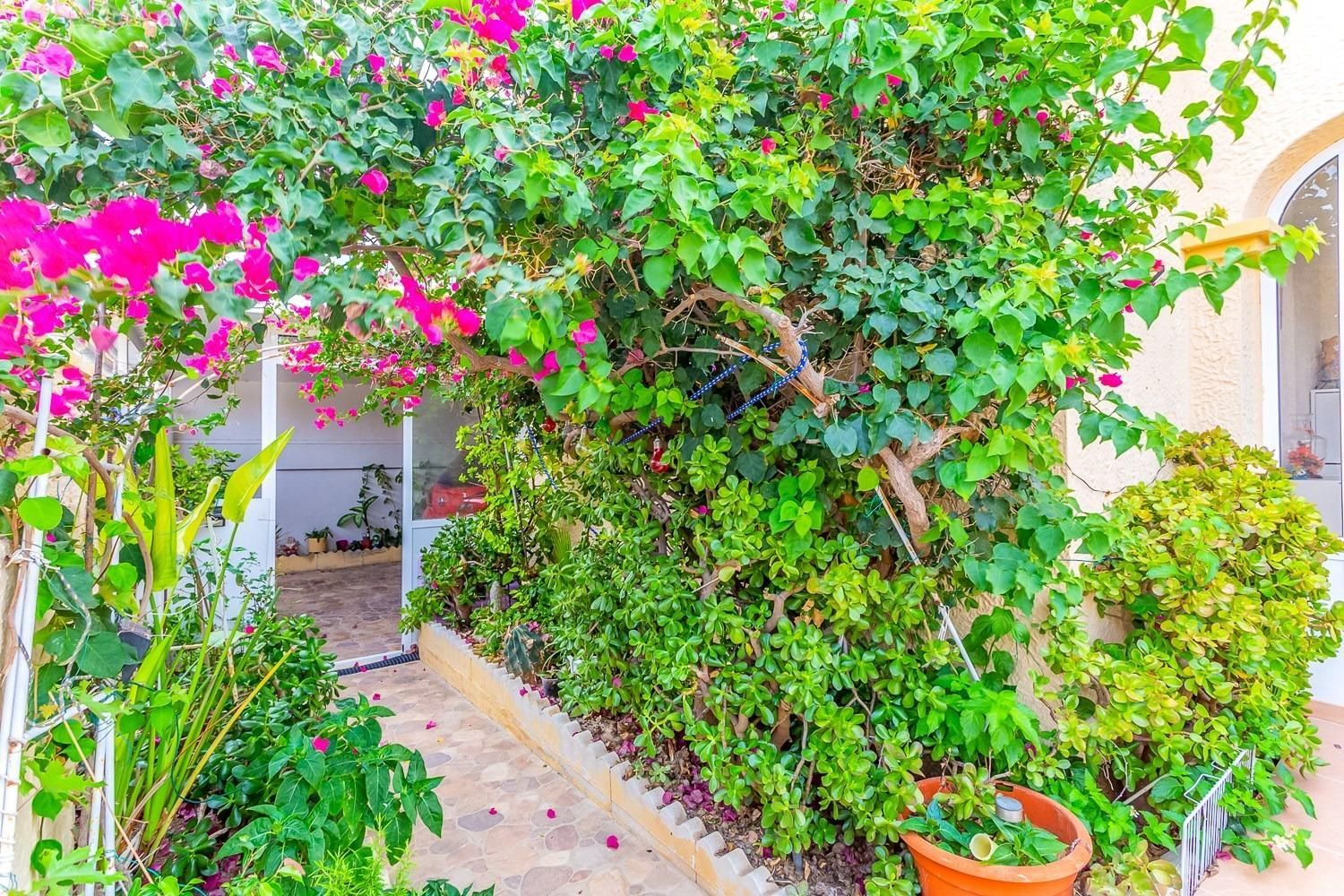 Chalet Independiente con Vistas al Mar en Orihuela Costa - ¡ - foto 11