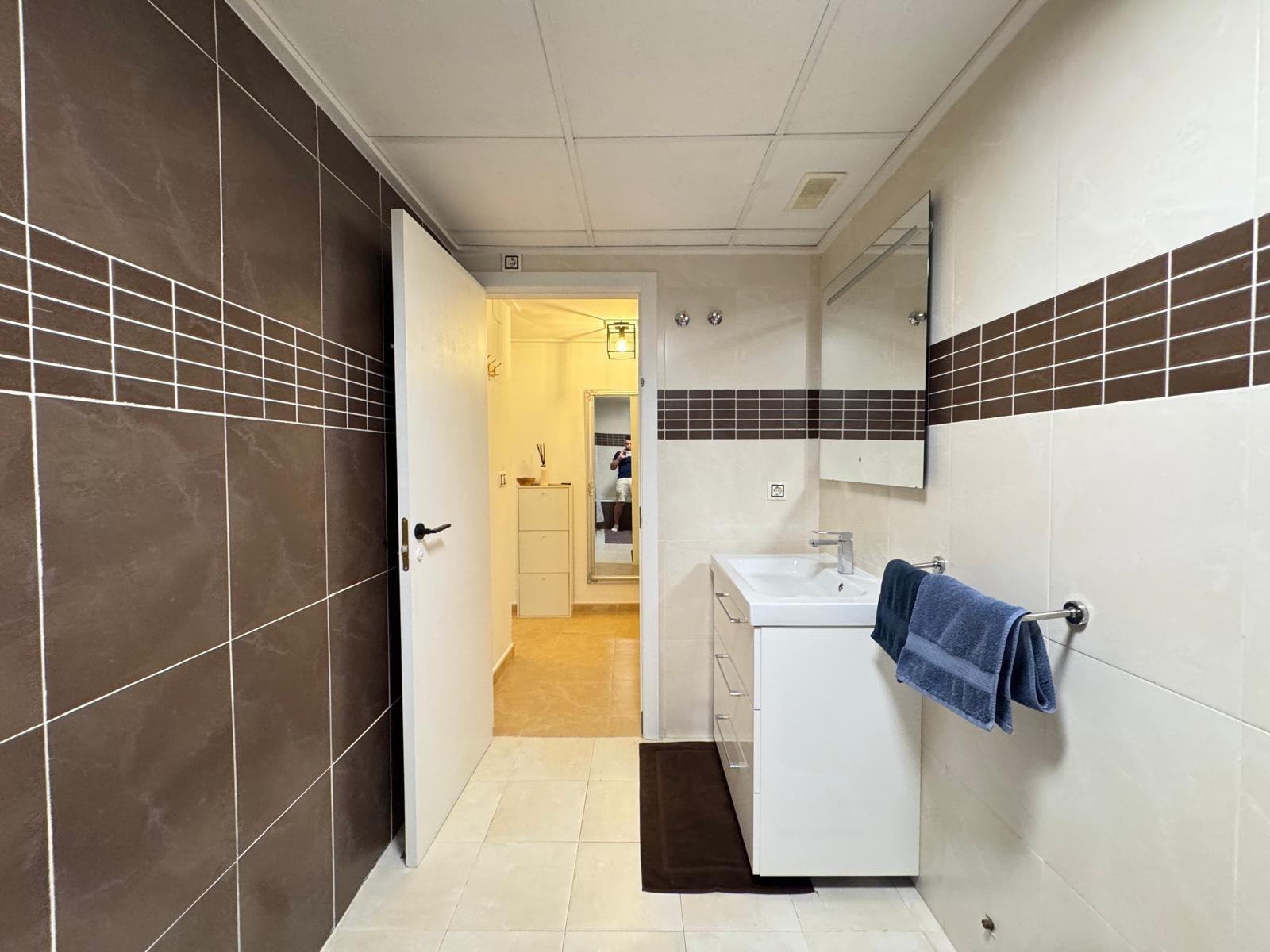 APARTAMENTO EN TORREVIEJA A 500 METROS DE LA PLAYA DE 3 DORM - foto 10