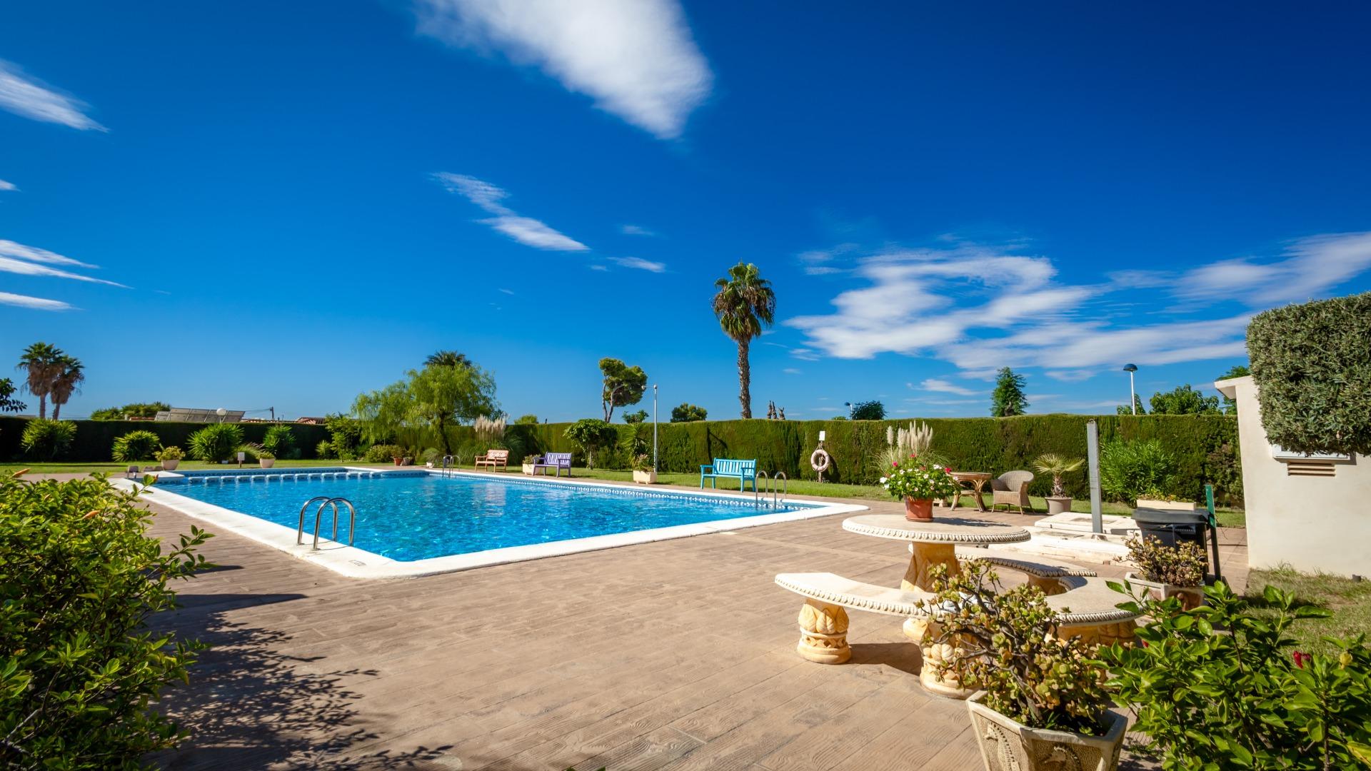 🌞 Encantador chalet independiente en Urb. Baños de Europa –  - foto 25