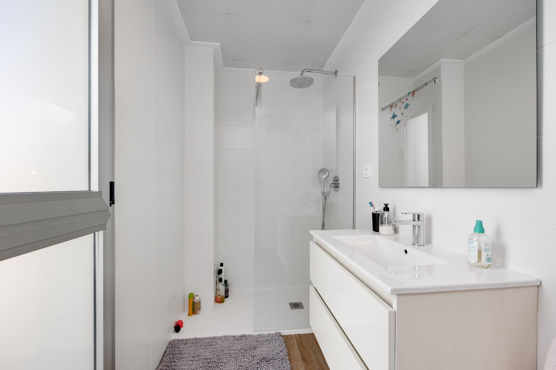 Chalet independiente con piscina privada en Rosaleda, Torrev - foto 50