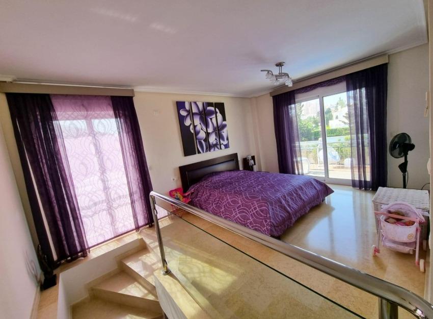 Villa independiente de 5 dormitorios 4 baños en Torrevieja ( - foto 9