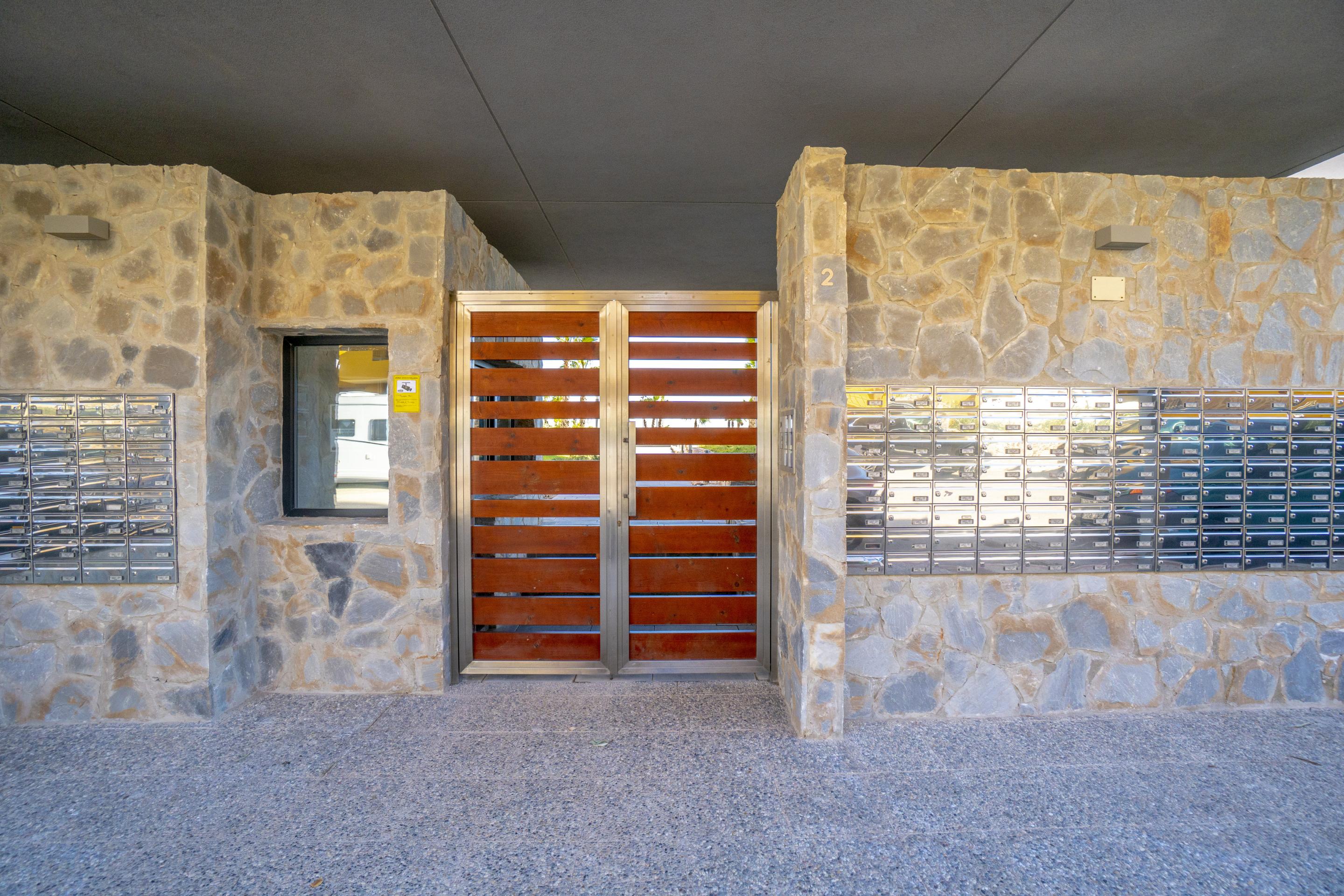 ¡Descubre tu hogar en el paraíso! Ático exclusivo frente al  - foto 40