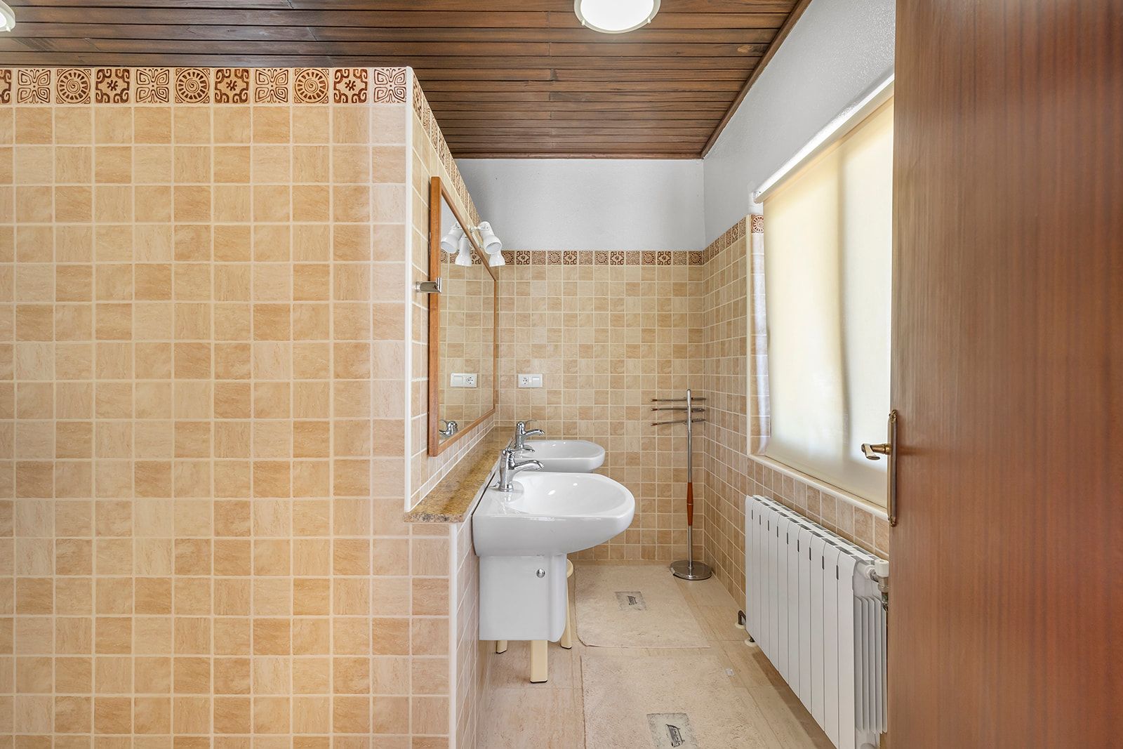 VILLA DE 5 DORMITORIOS Y 3 BAÑOS EN ORIHUELA COSTA (LAS FILI - foto 25