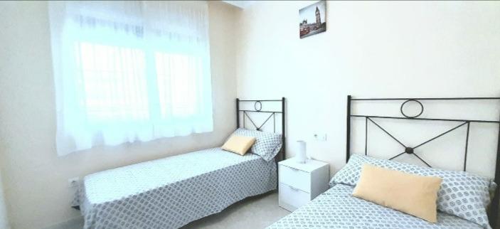 SE ALQUILA POR LARGO TIEMPO APARTAMENTO DE 2 DORM 1 BAÑO POR - foto 26