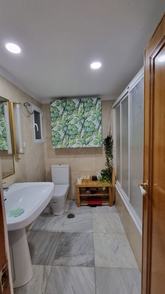 Piso en venta en primera línea playa de Levante - foto 18