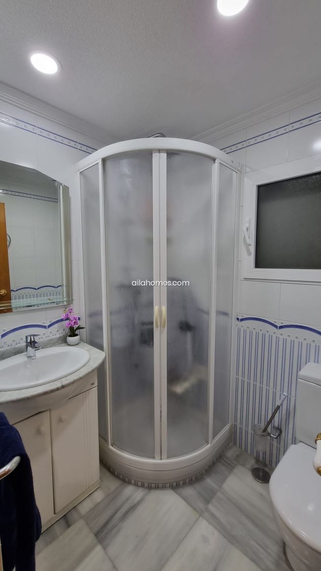 Piso en venta en primera línea playa de Levante - foto 19