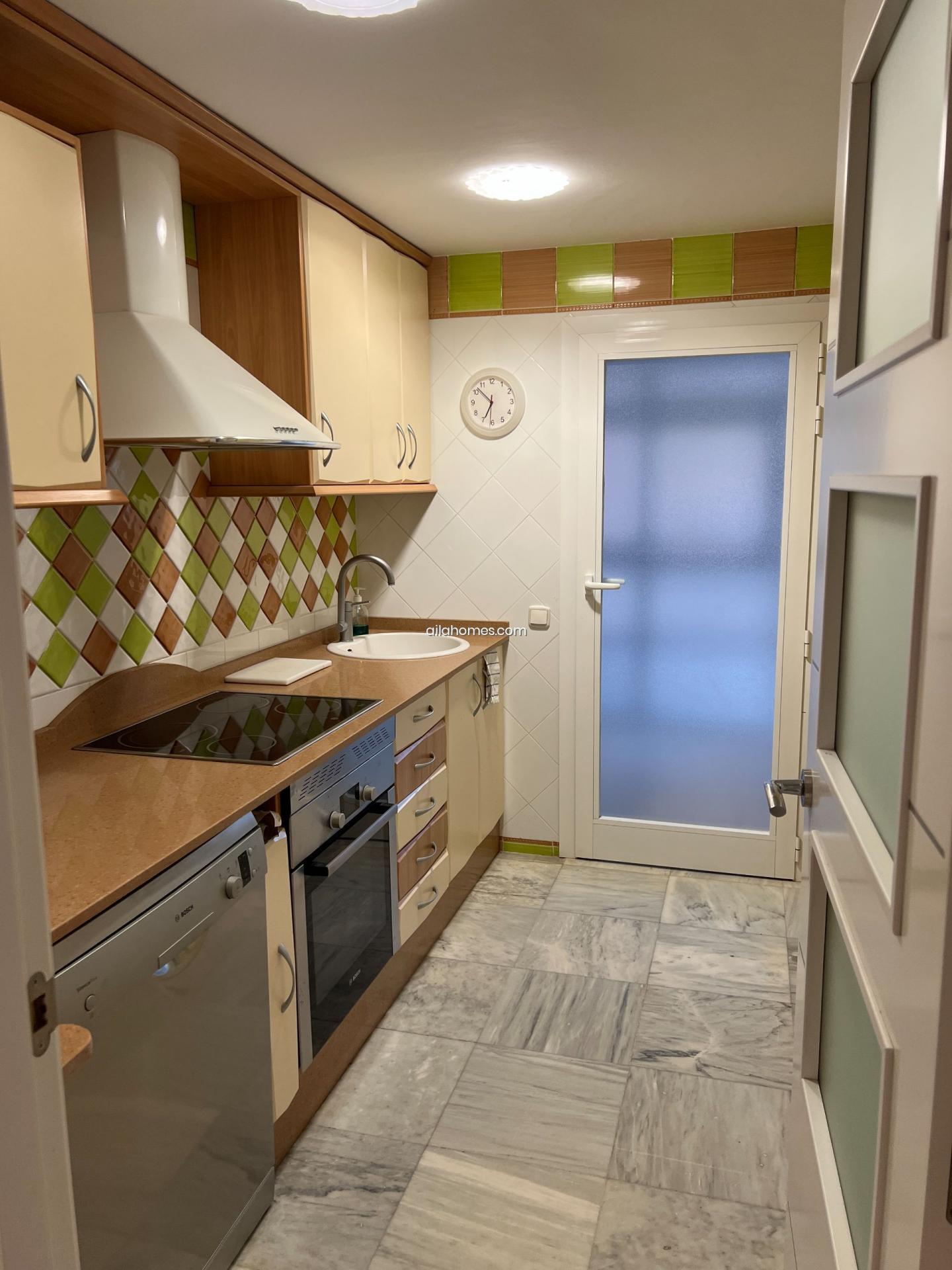 Piso en venta primera Línea Playa Levante - foto 17