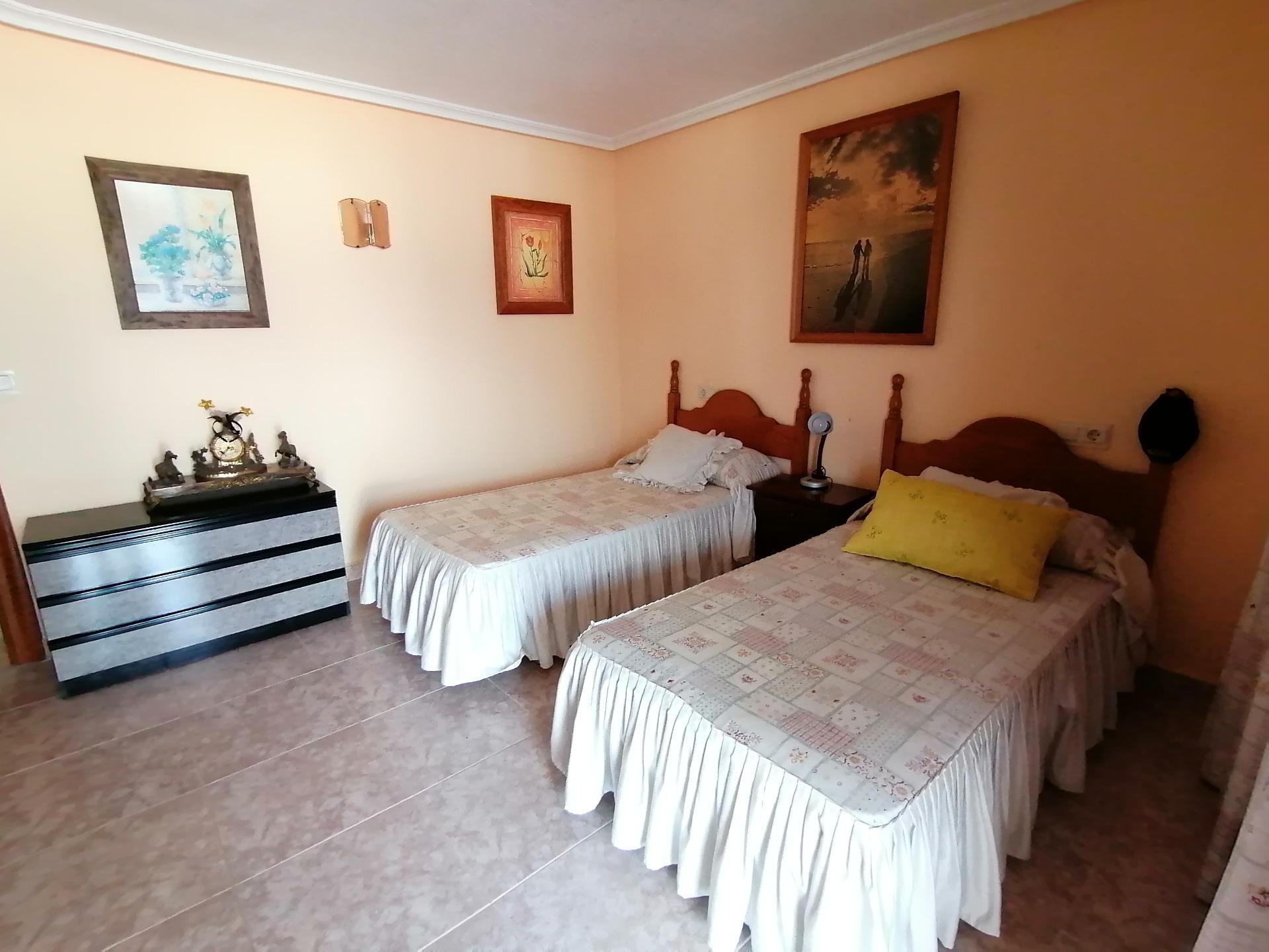 Chalet con vistas panorámicas desde Sierra Helada - foto 9