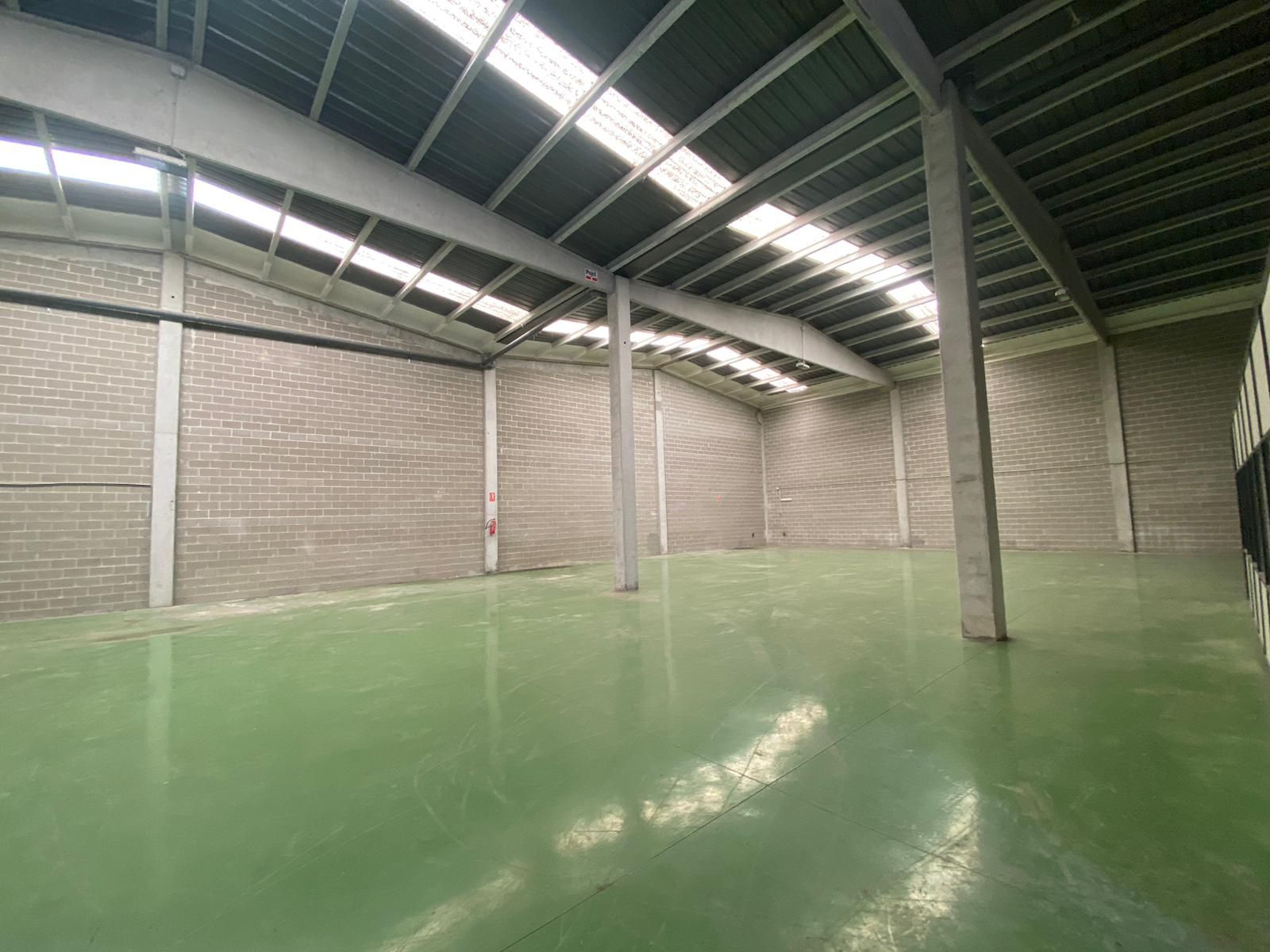 NAVE INDUSTRIAL DE 700M2 EN P.I. RIU CLAR -TARRAGONA-