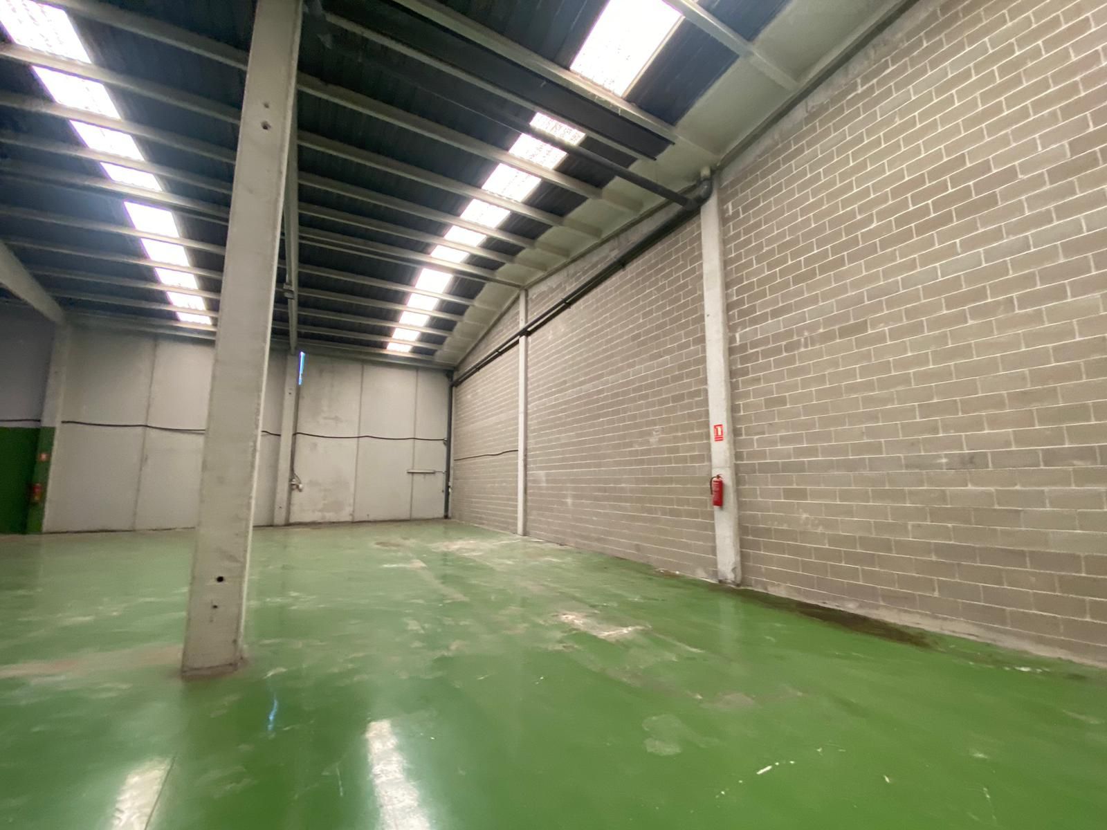 NAVE INDUSTRIAL DE 700M2 EN P.I. RIU CLAR -TARRAGONA- - foto 8