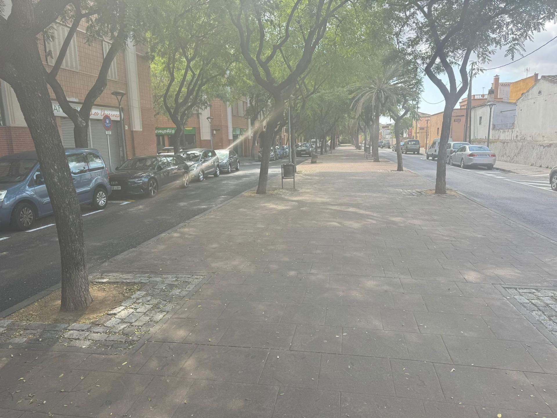 VENTA LOCAL EN - REUS- - foto 3