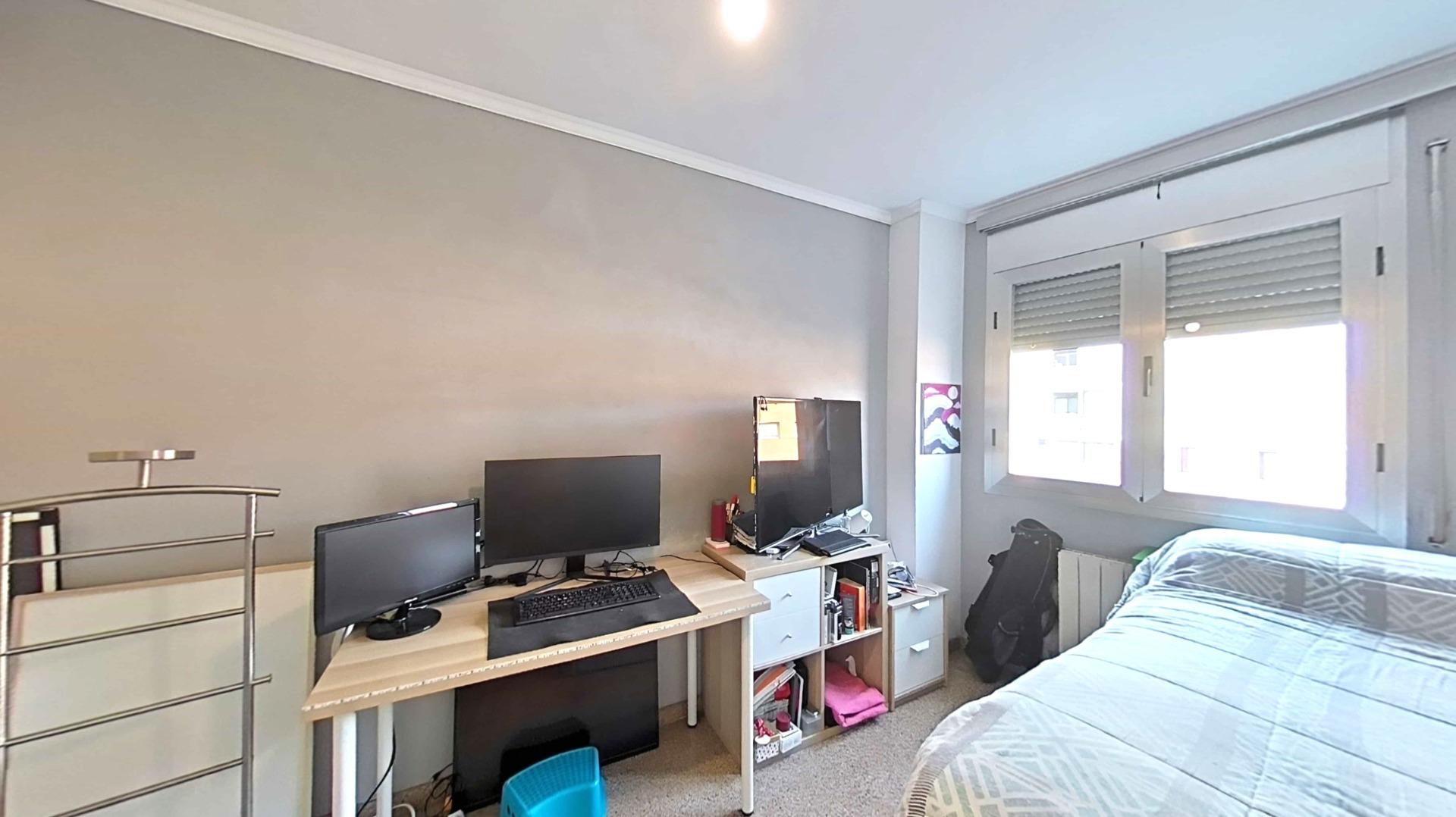 Pis en venda a la zona de Tres Torres, en finca amb ascensor - foto 21