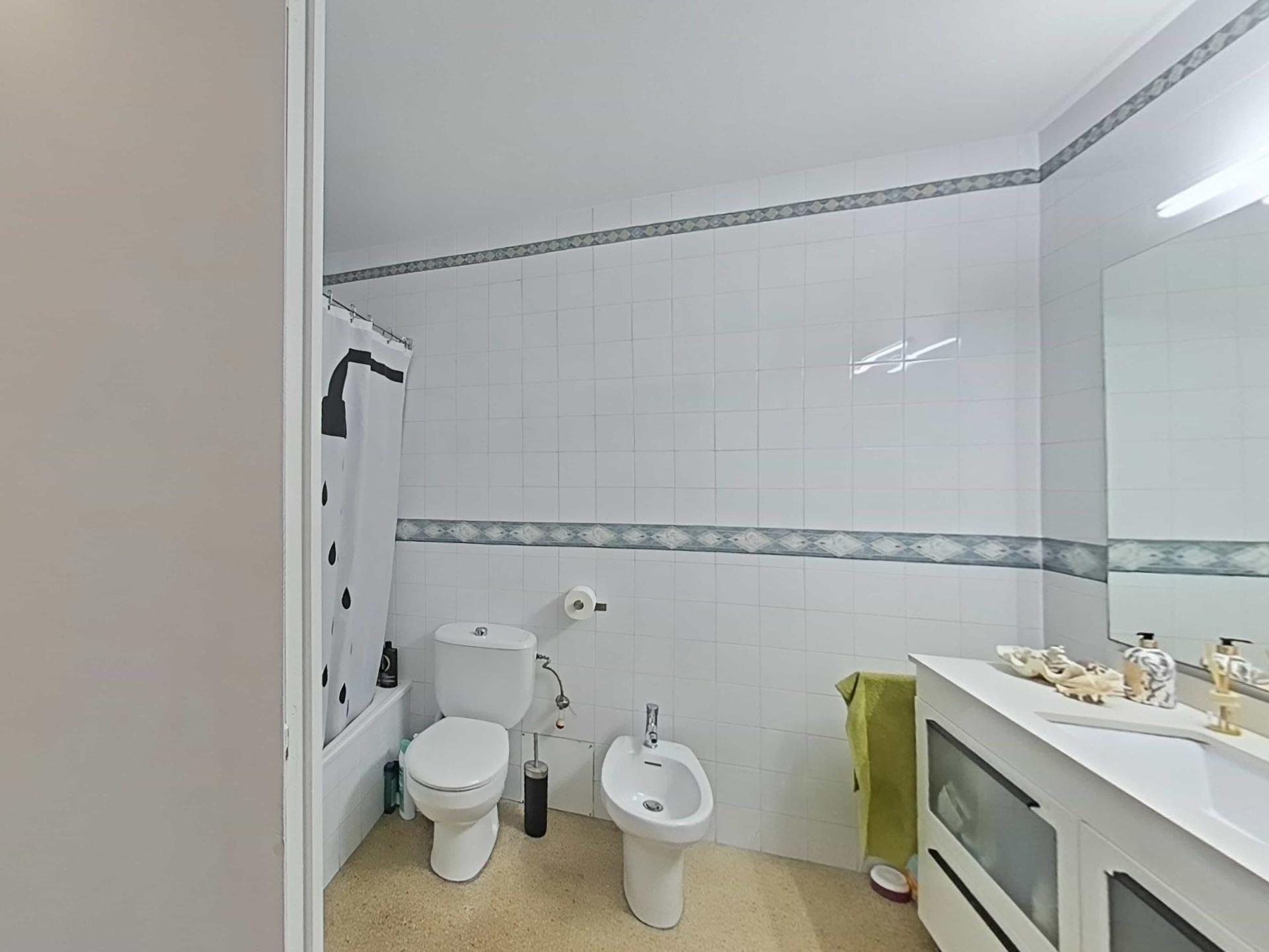 Pis en venda a la zona de Tres Torres, en finca amb ascensor - foto 29