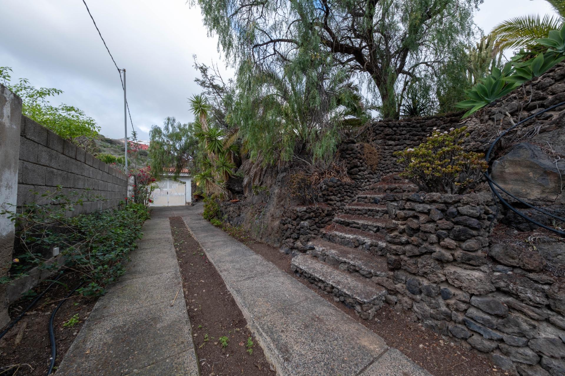 CHALET UNIFAMILIAR CON TERRENO EN  MAIPEZ GUINIGUADA - foto 9