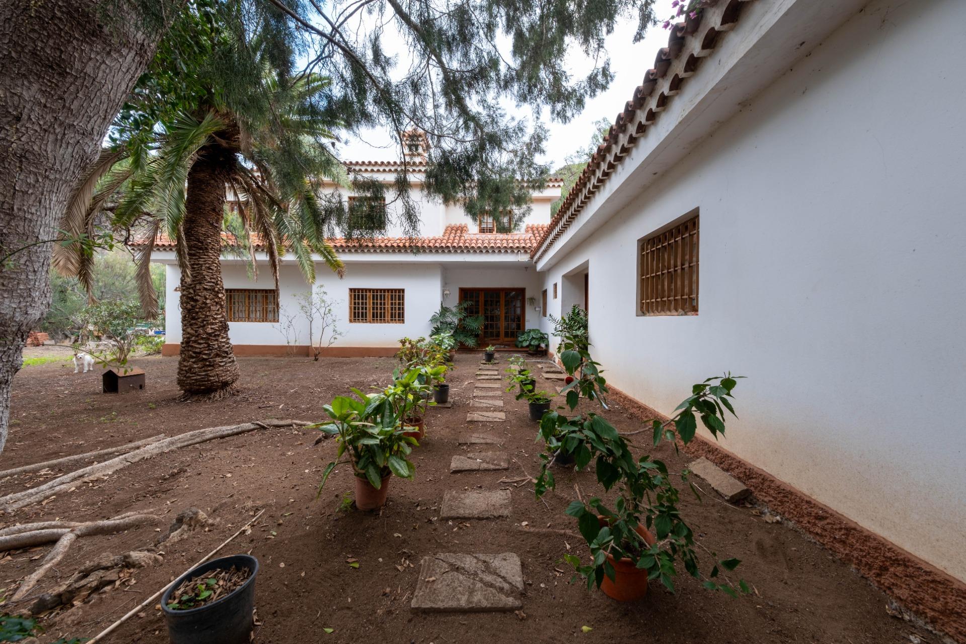 CHALET UNIFAMILIAR CON TERRENO EN  MAIPEZ GUINIGUADA - foto 48