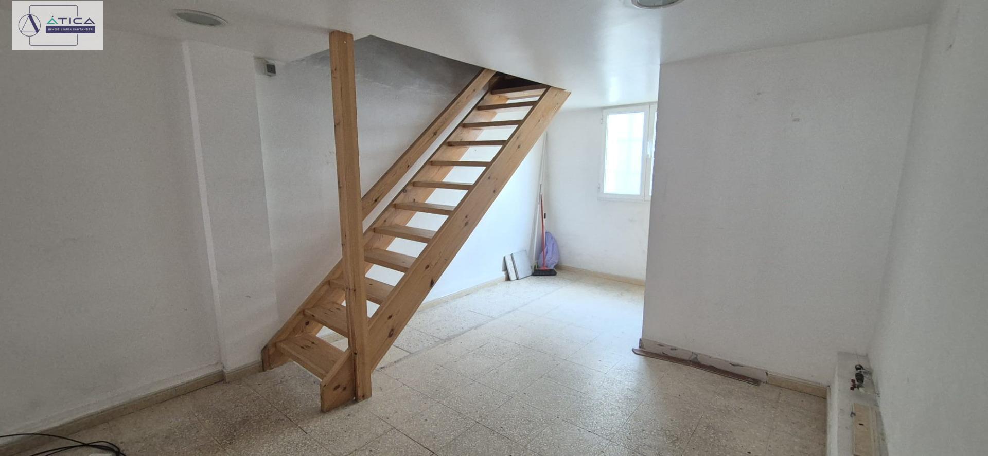 EXCELENTE BAJO EN EL CENTRO - foto 6