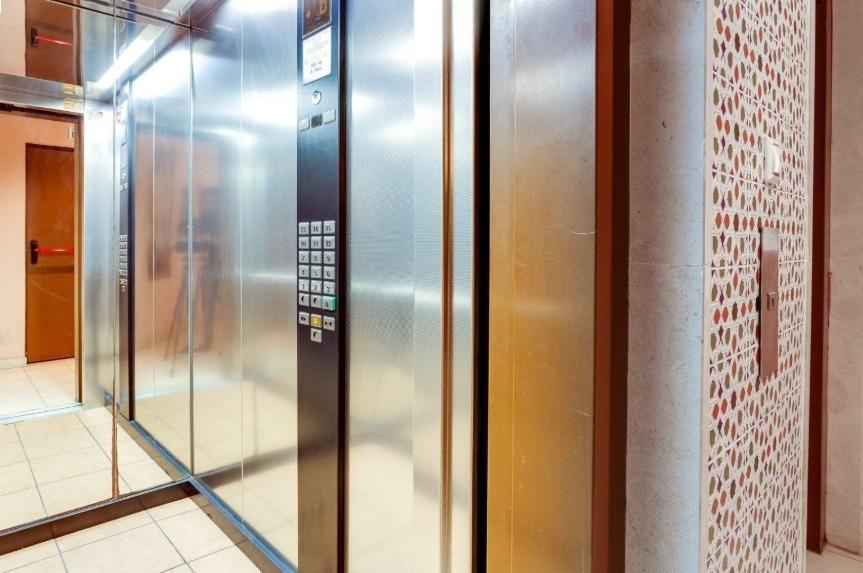 APARTAMENTO DE 2 DORMITORIOS Y 2 BAÑOS CON VISTAS AL MAR EN  - foto 8