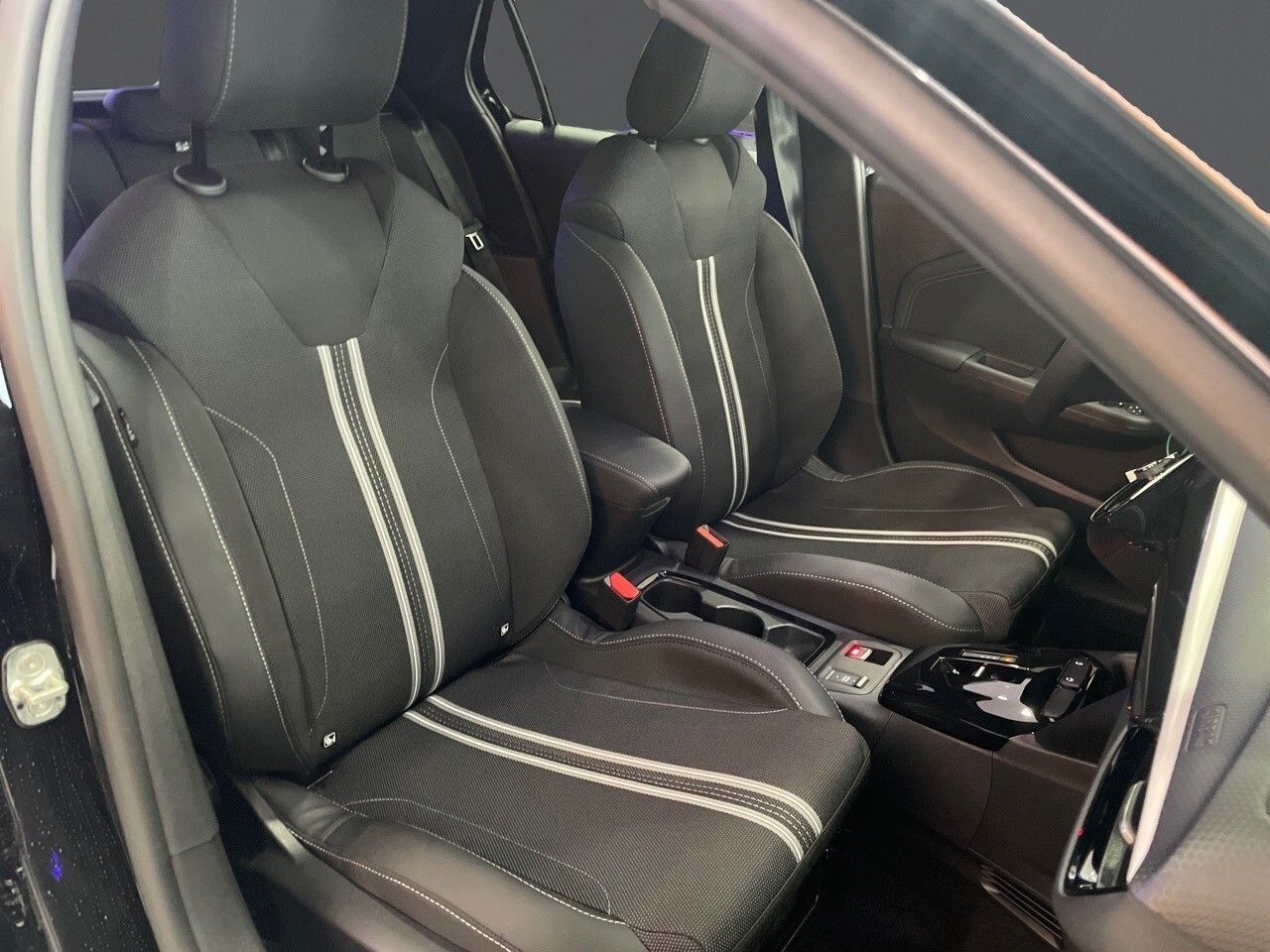 Opel Corsa 1.2T XHLHybrid 81kW GS eDCT - foto 9