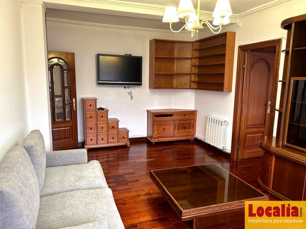 Alquiler estupendo piso de 85 metros, Torrelavega