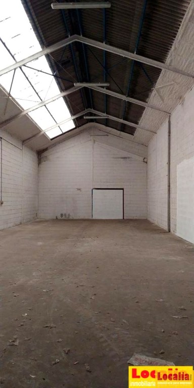Nave con oficina en alquiler en Nueva Montaña - foto 5