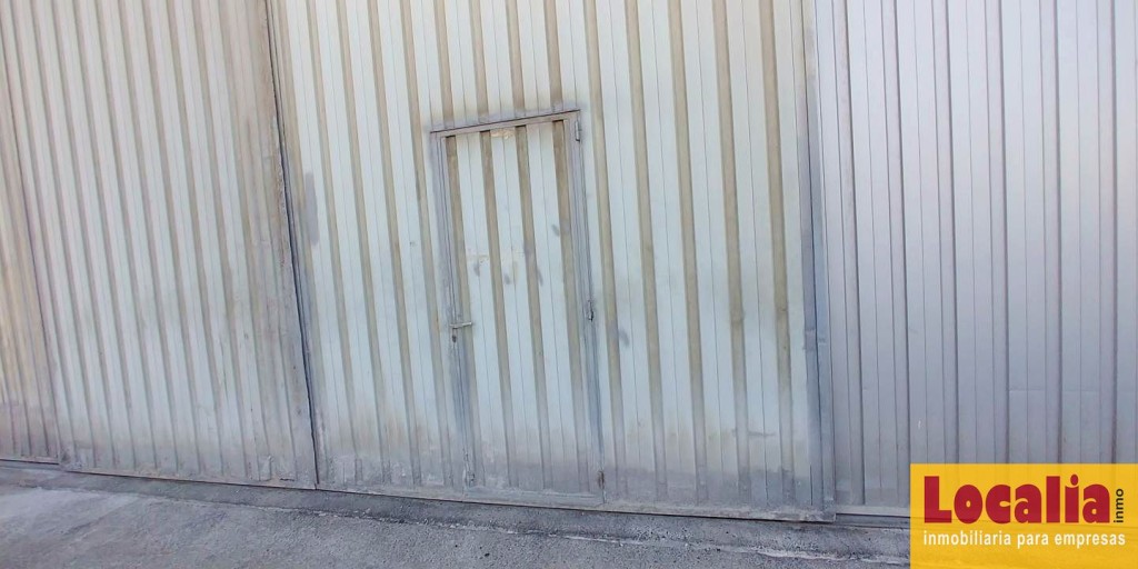 2000 metros de nave en Polígono de Parayas
